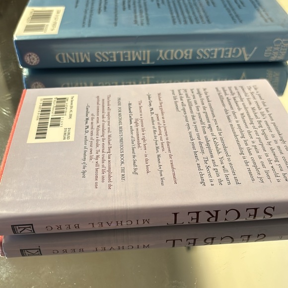 Books Ageless body timeless mind by Deepak Chopra/ the Secret by Michael Berg. - Picture 3 of 8